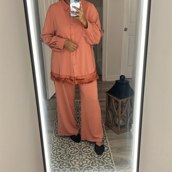 2 piece suit - Picture 1 of 4